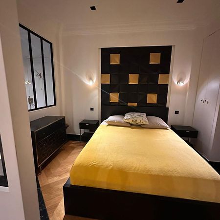 Appartement Cosy Sur Les Champs-Elysees Renoved Paris Bagian luar foto